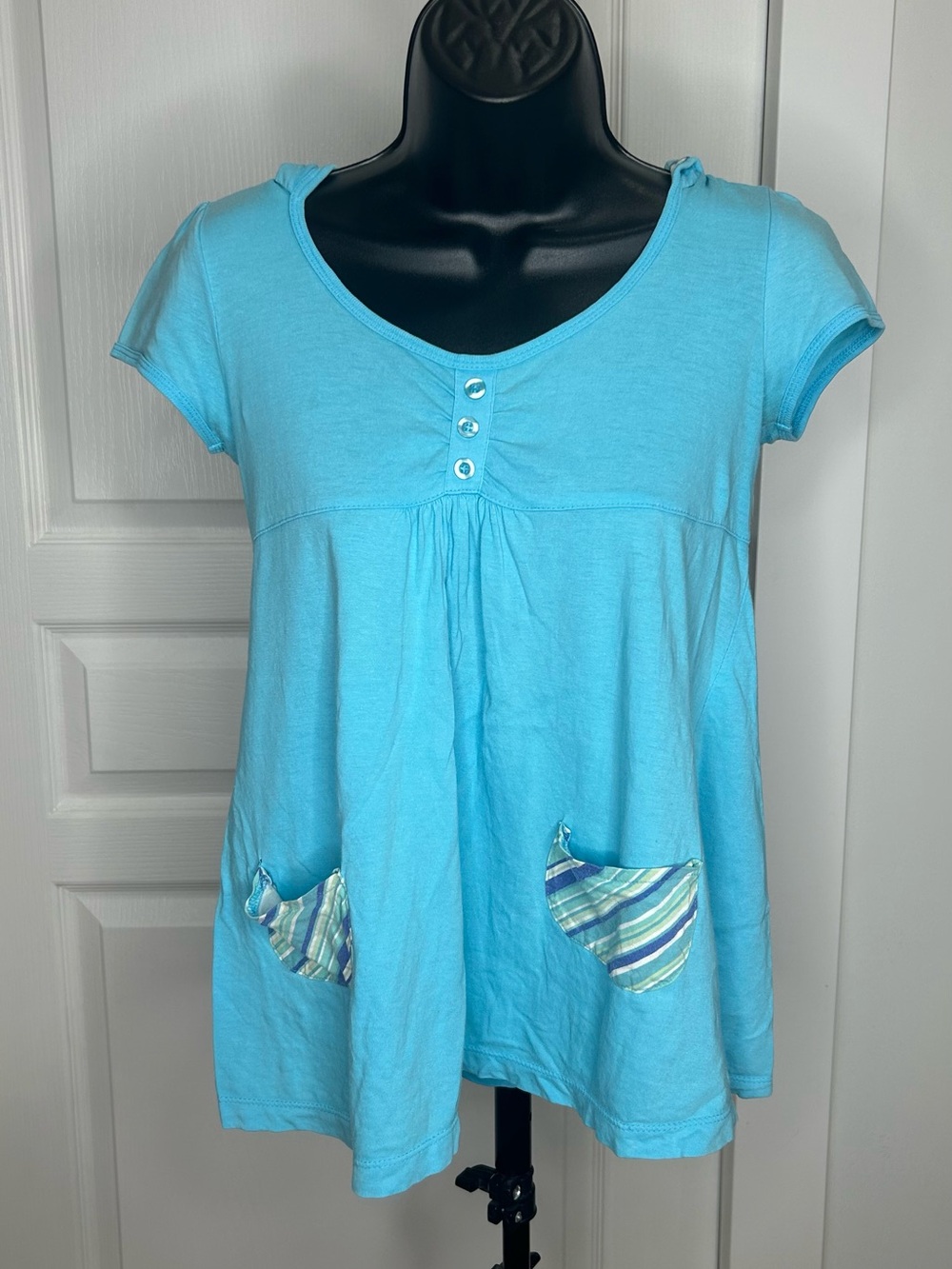 Blue babydoll top with striped pockets & hood